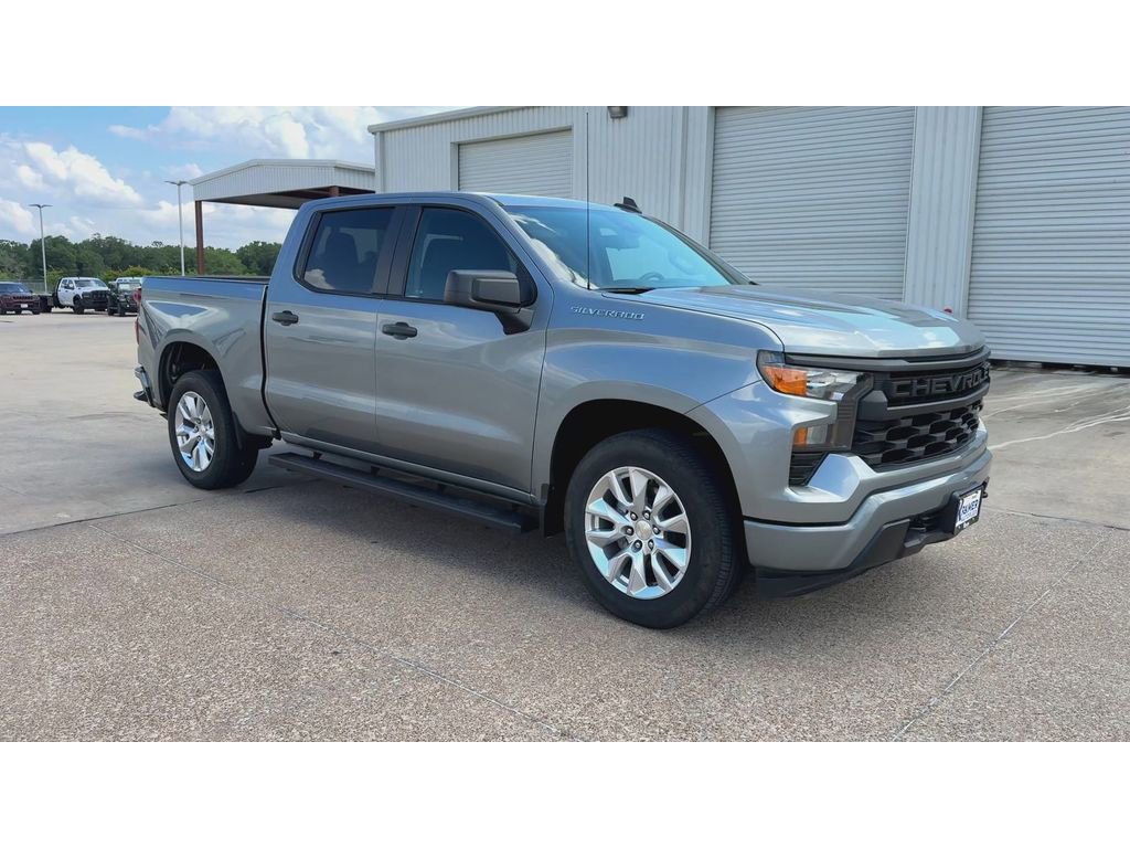 Used 2024 Chevrolet Silverado 1500 Custom RWD image 2