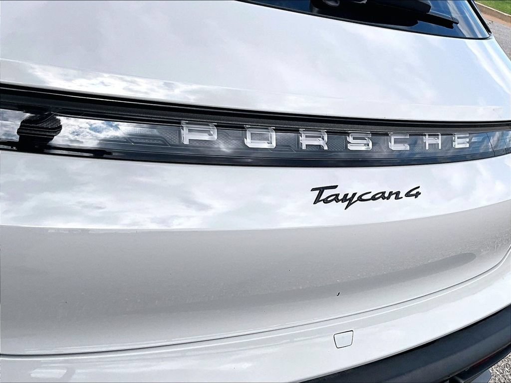 Certified 2023 Porsche Taycan 4 Cross Turismo AWD/4WD image 22
