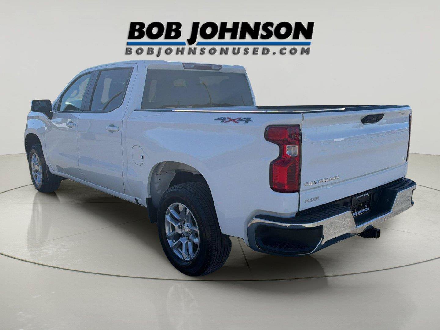 Used 2024 Chevrolet Silverado 1500 LT AWD/4WD image 5