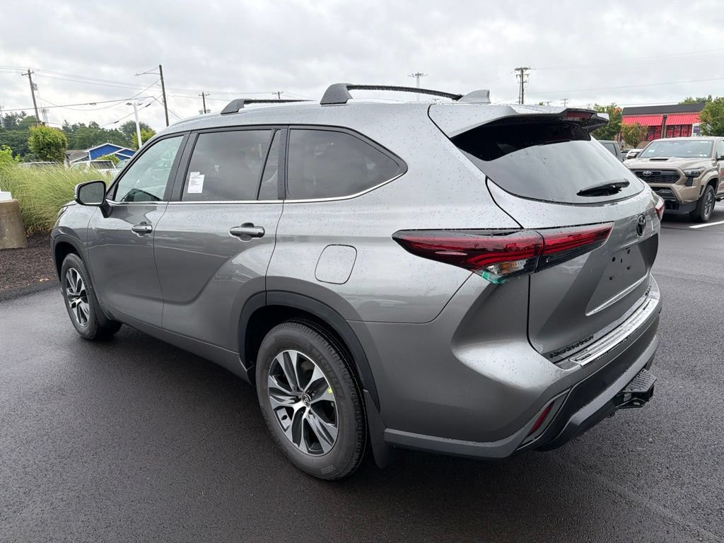 New 2026 Toyota Highlander XLE AWD/4WD image 5