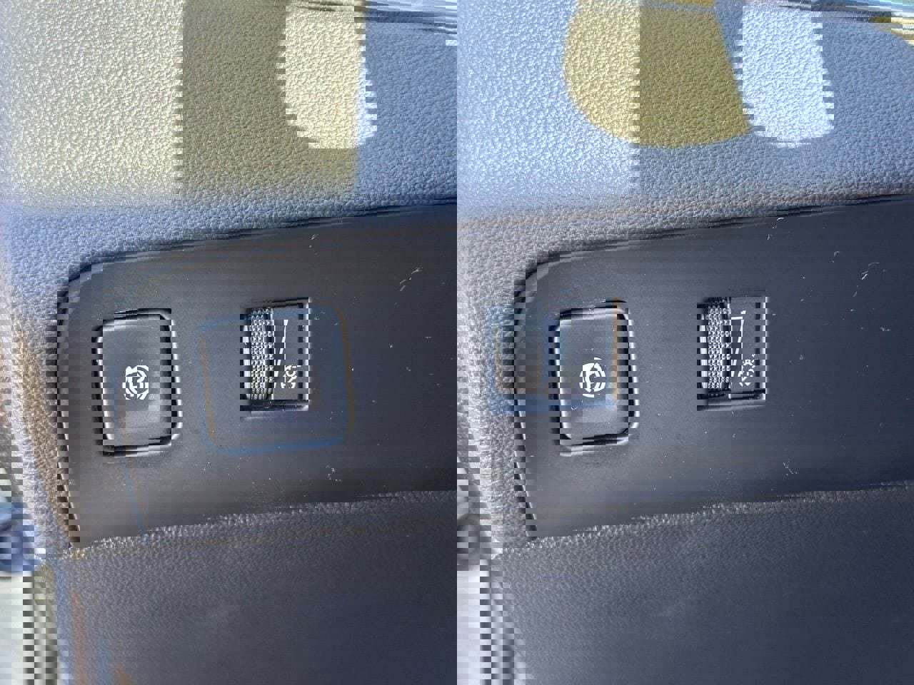 Used 2022 Buick Enclave Essence w/ Experience Buick Package image 27