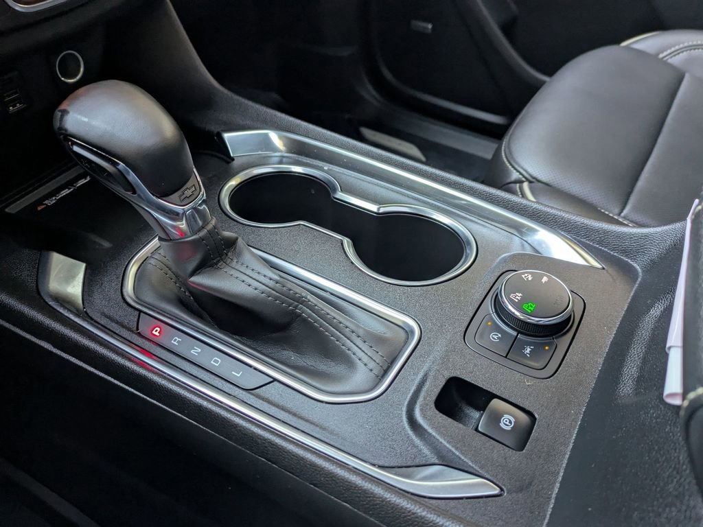 Certified 2023 Chevrolet Traverse Premier w/ Redline Edition image 16