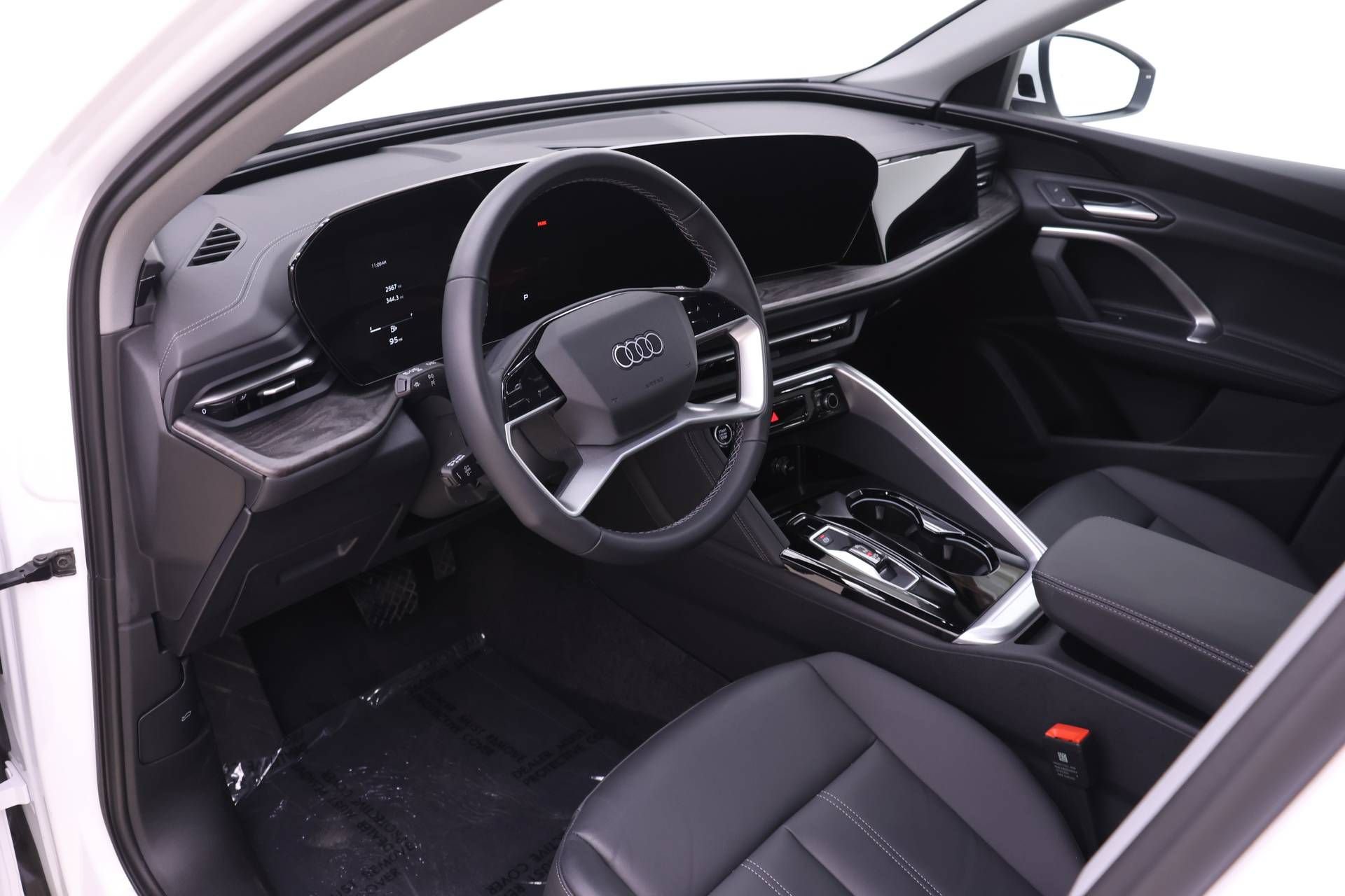 Used 2025 Audi Q5 Premium w/ Convenience Package AWD/4WD image 6