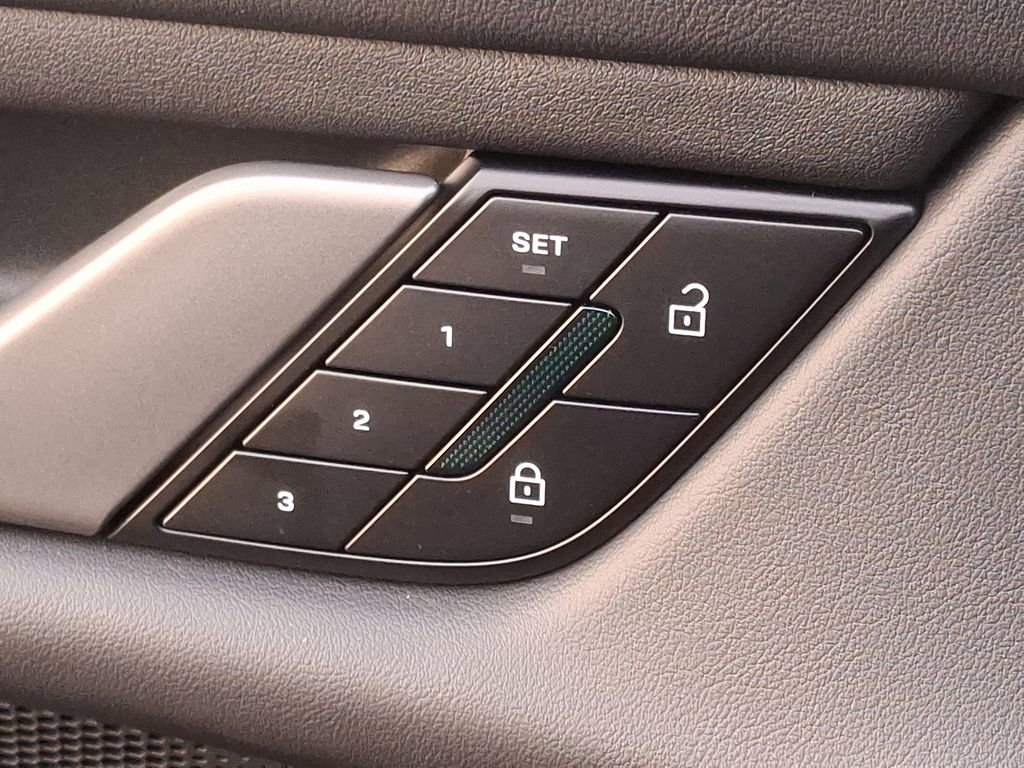 Certified 2025 Porsche Taycan image 25