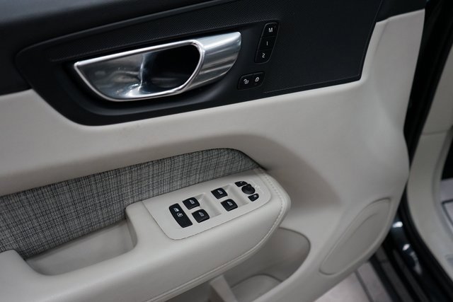 Used 2022 Volvo XC60 T8 Inscription Expression image 27