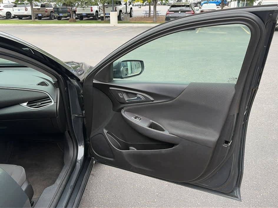 Used 2018 Chevrolet Malibu LT FWD image 28