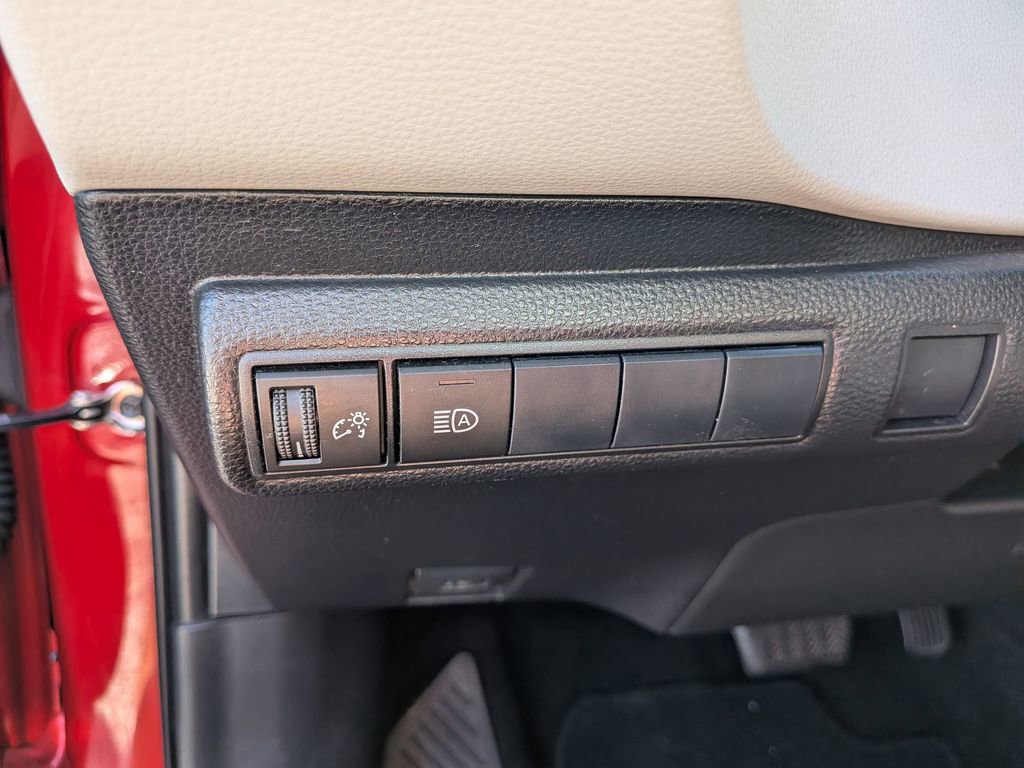 Used 2020 Toyota Corolla SE image 15