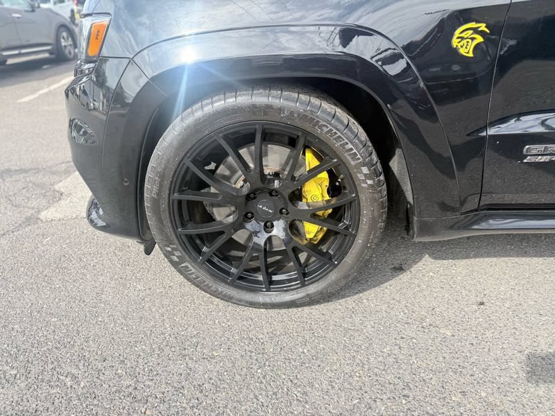Used 2018 Jeep Grand Cherokee Trackhawk AWD/4WD image 11