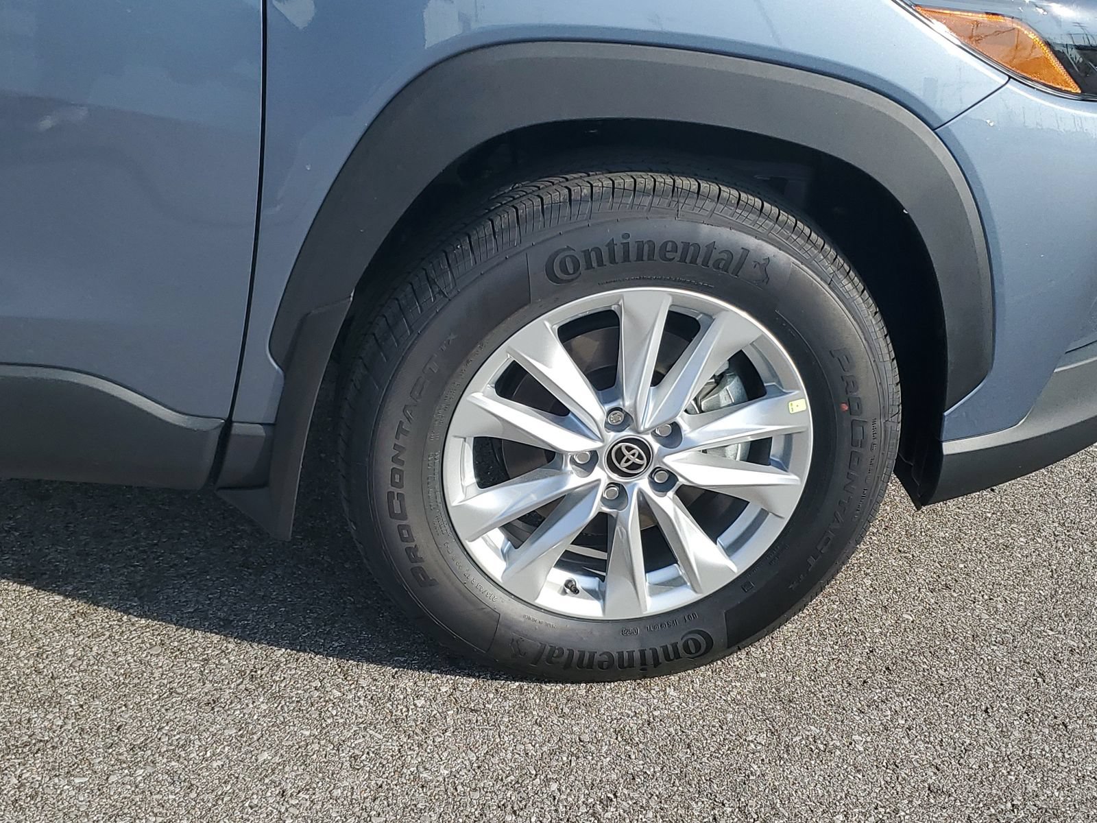 New 2026 Toyota Corolla Cross LE AWD/4WD image 6