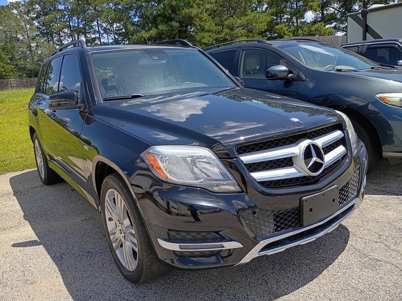 Used 2015 Mercedes-Benz GLK 350 4MATIC image 4