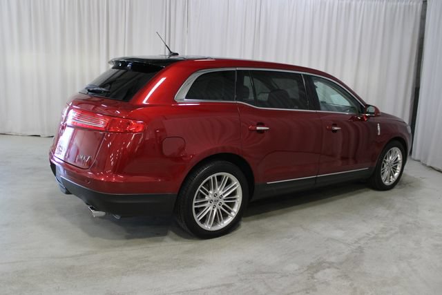Used 2018 Lincoln MKT AWD w/ Technology Package image 32