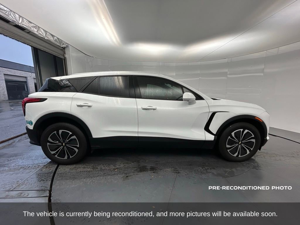 Used 2024 Chevrolet Blazer EV LT image 7