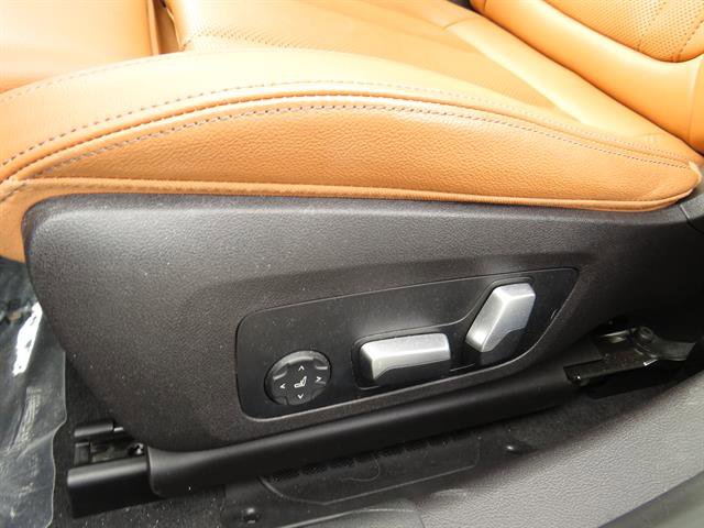 Used 2022 BMW 330e w/ Premium Package image 18