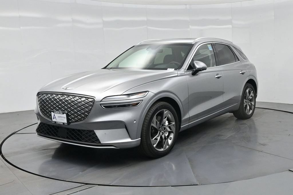 Used 2025 Genesis Electrified GV70 w/ Prestige Package AWD/4WD image 28