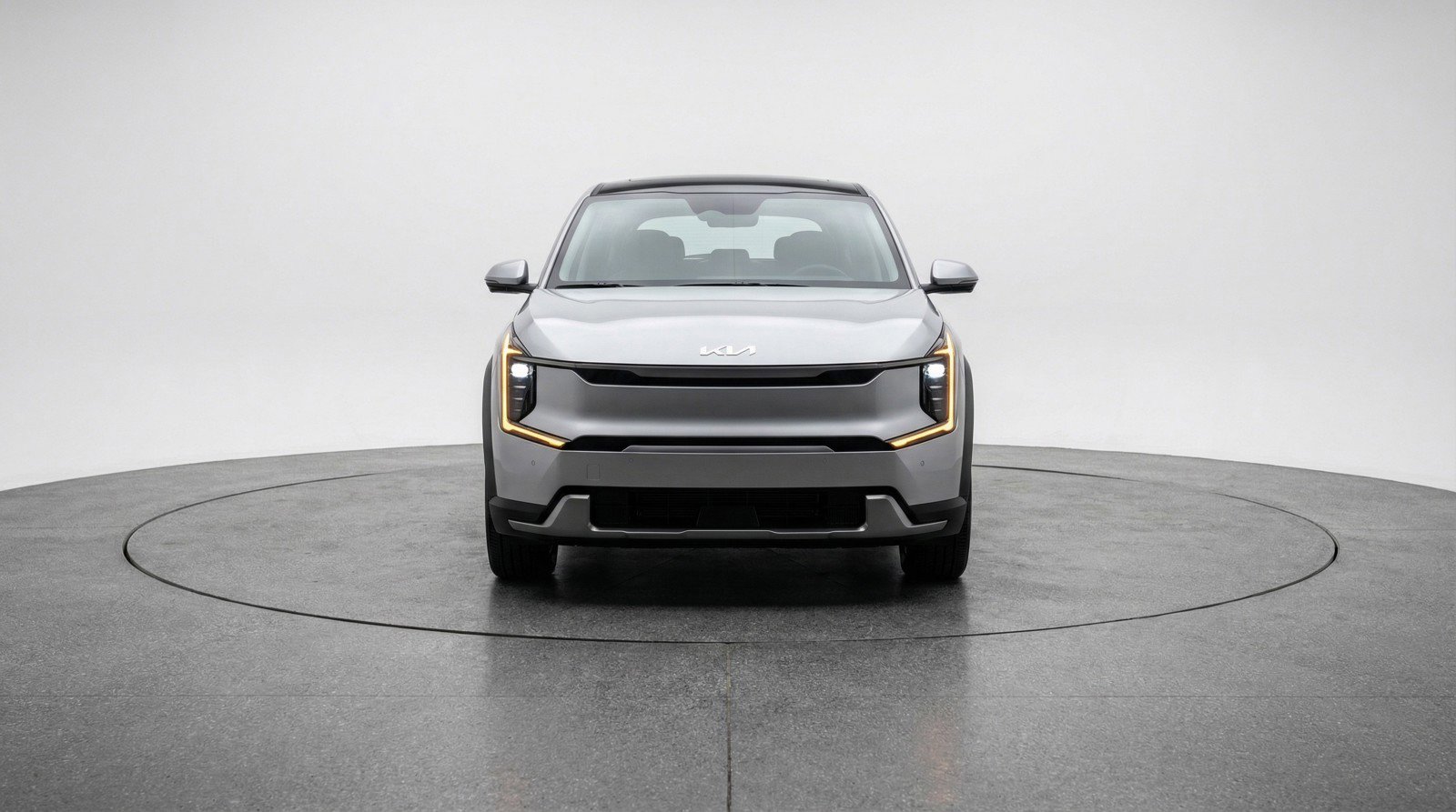 Used 2025 Kia K4 LXS image 2