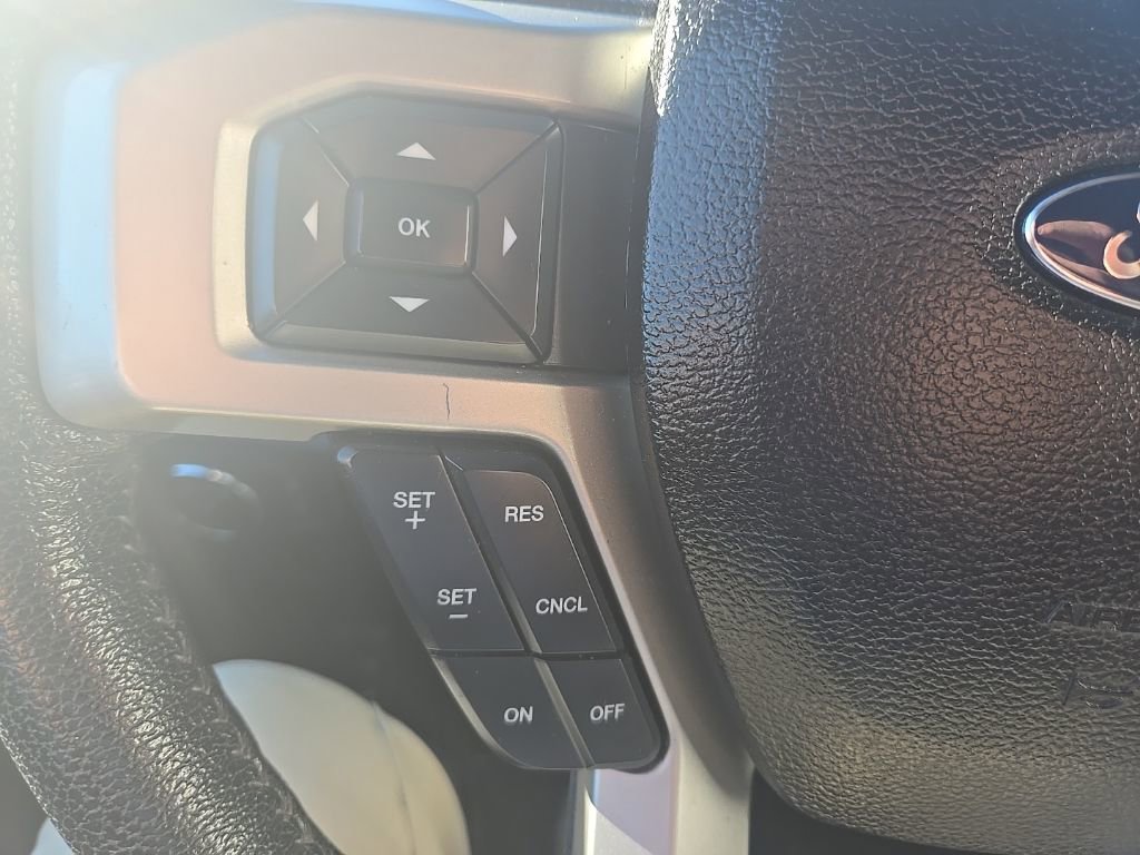 Used 2015 Ford F150 Lariat image 15