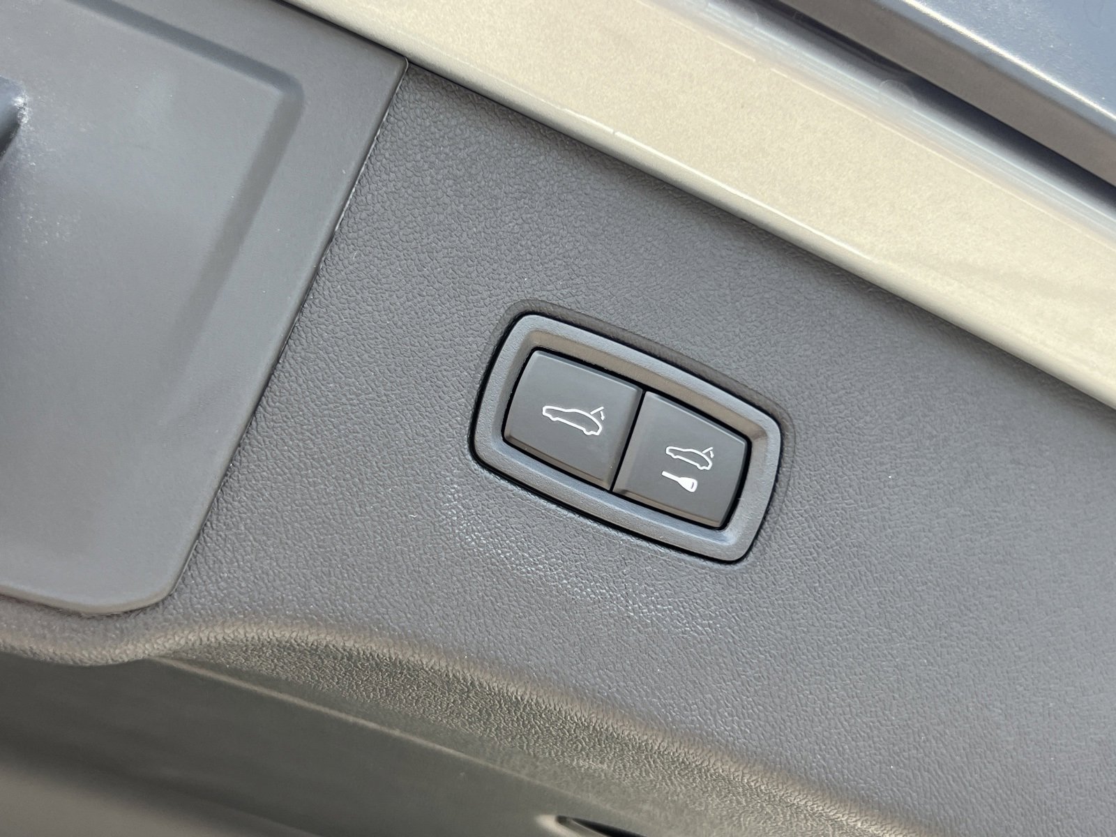 New 2025 Porsche Cayenne image 22