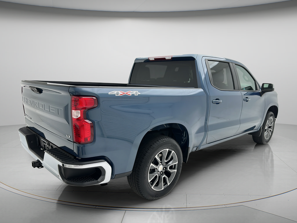 Used 2024 Chevrolet Silverado 1500 LT AWD/4WD image 5