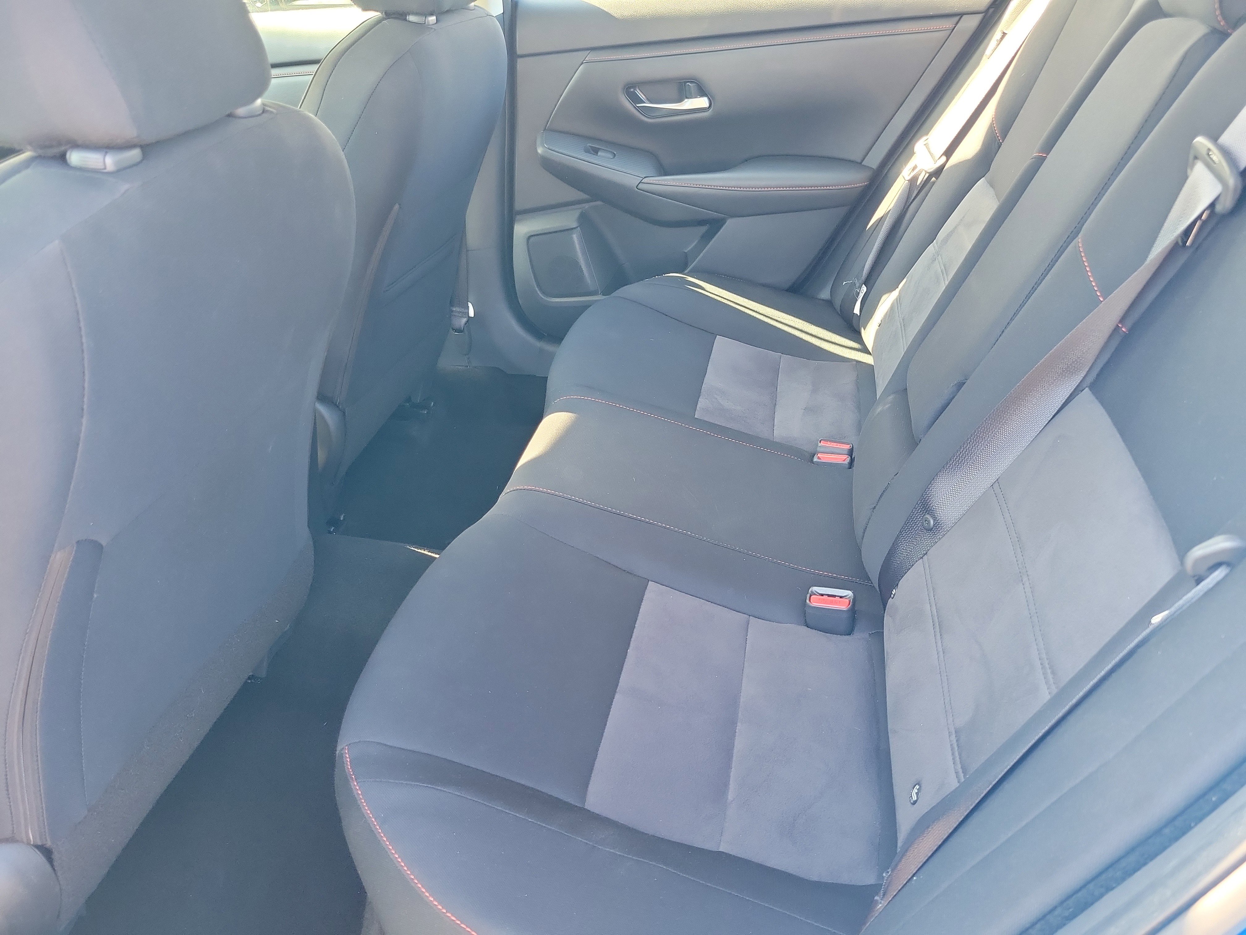 Used 2024 Nissan Sentra SR FWD image 11
