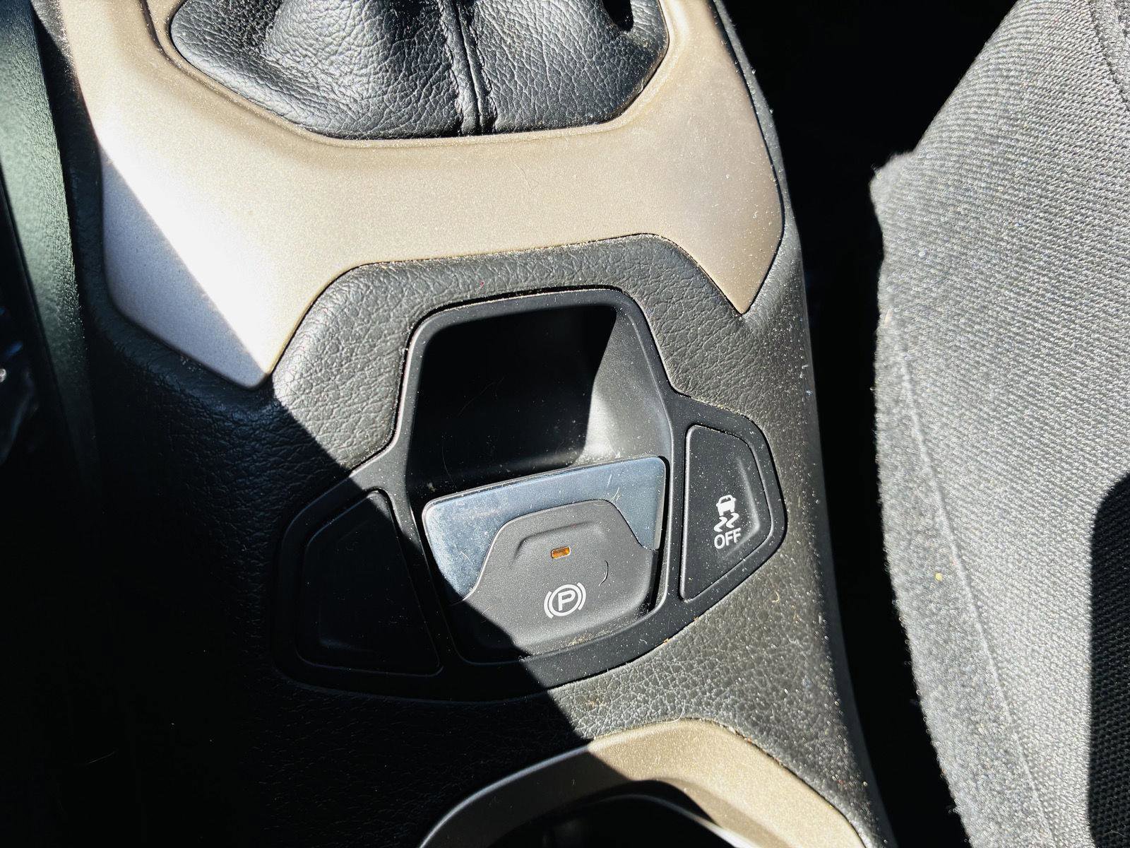 Used 2016 Jeep Renegade Latitude image 26