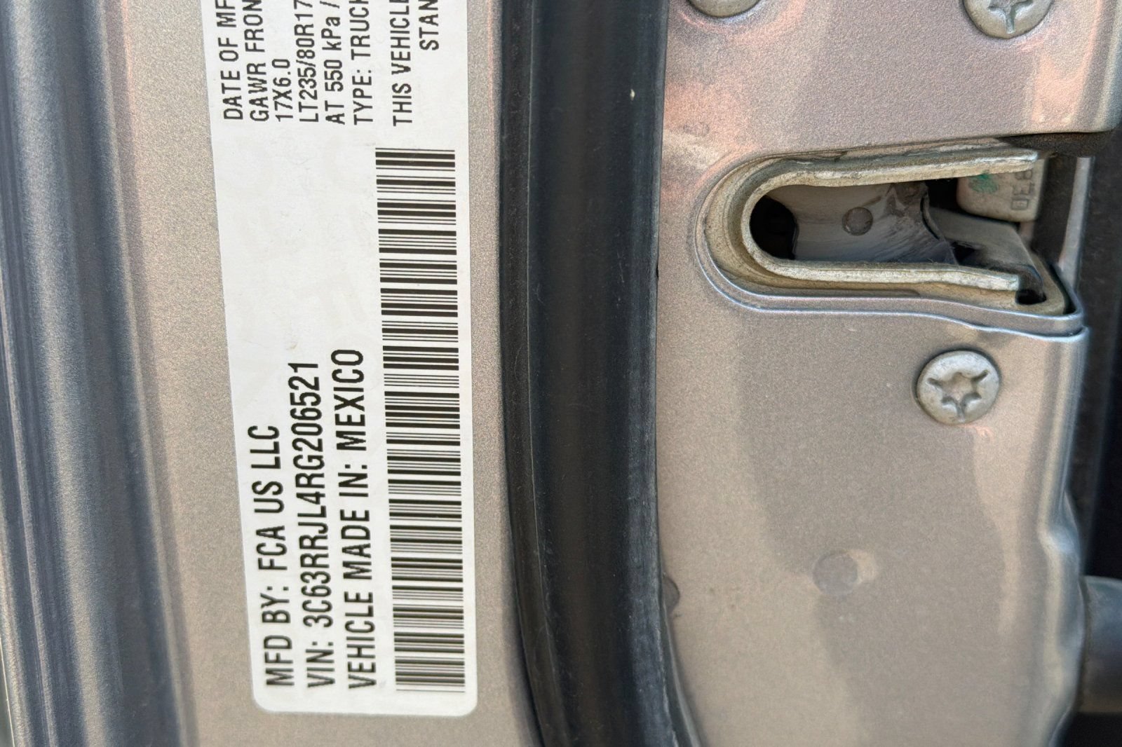 Used 2024 RAM 3500 Laramie w/ Safety Group AWD/4WD image 8