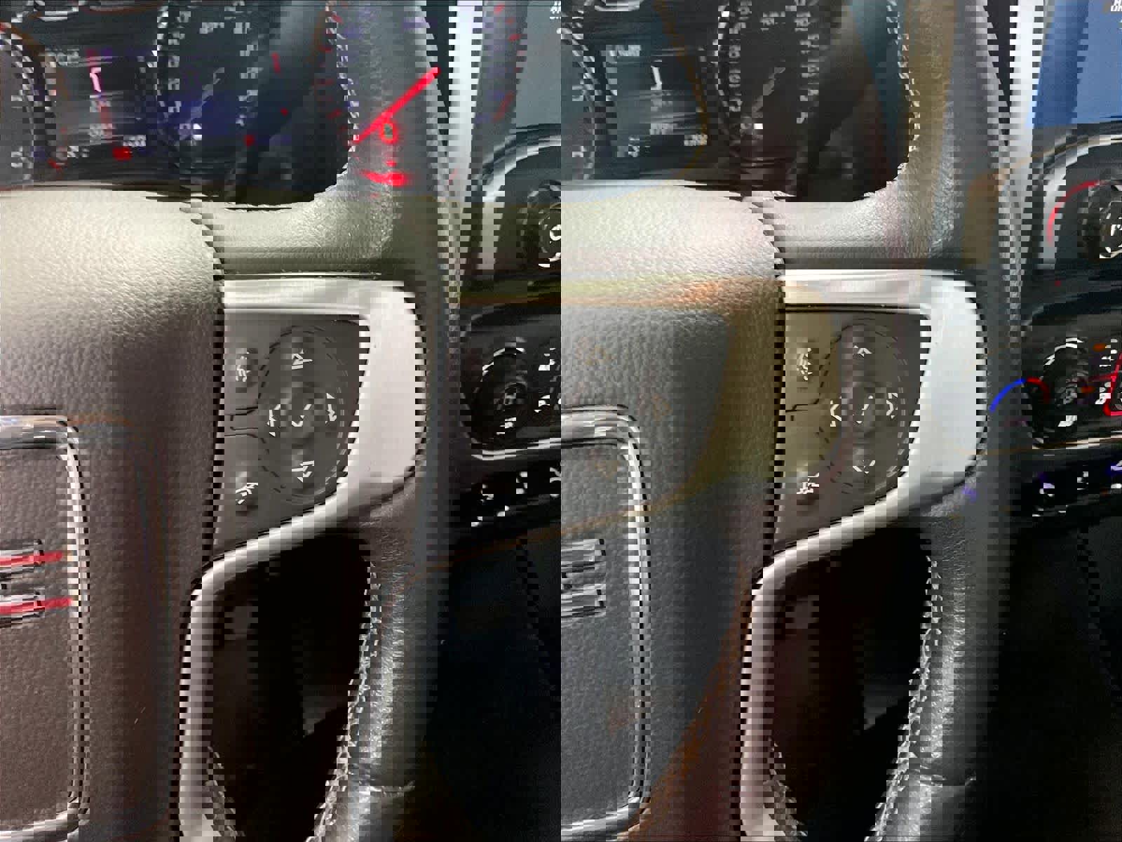 Used 2015 GMC Sierra 1500 SLT w/ SLT Crew Cab Value Package image 21