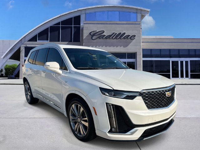 Used 2020 Cadillac XT6 Premium Luxury FWD image 3