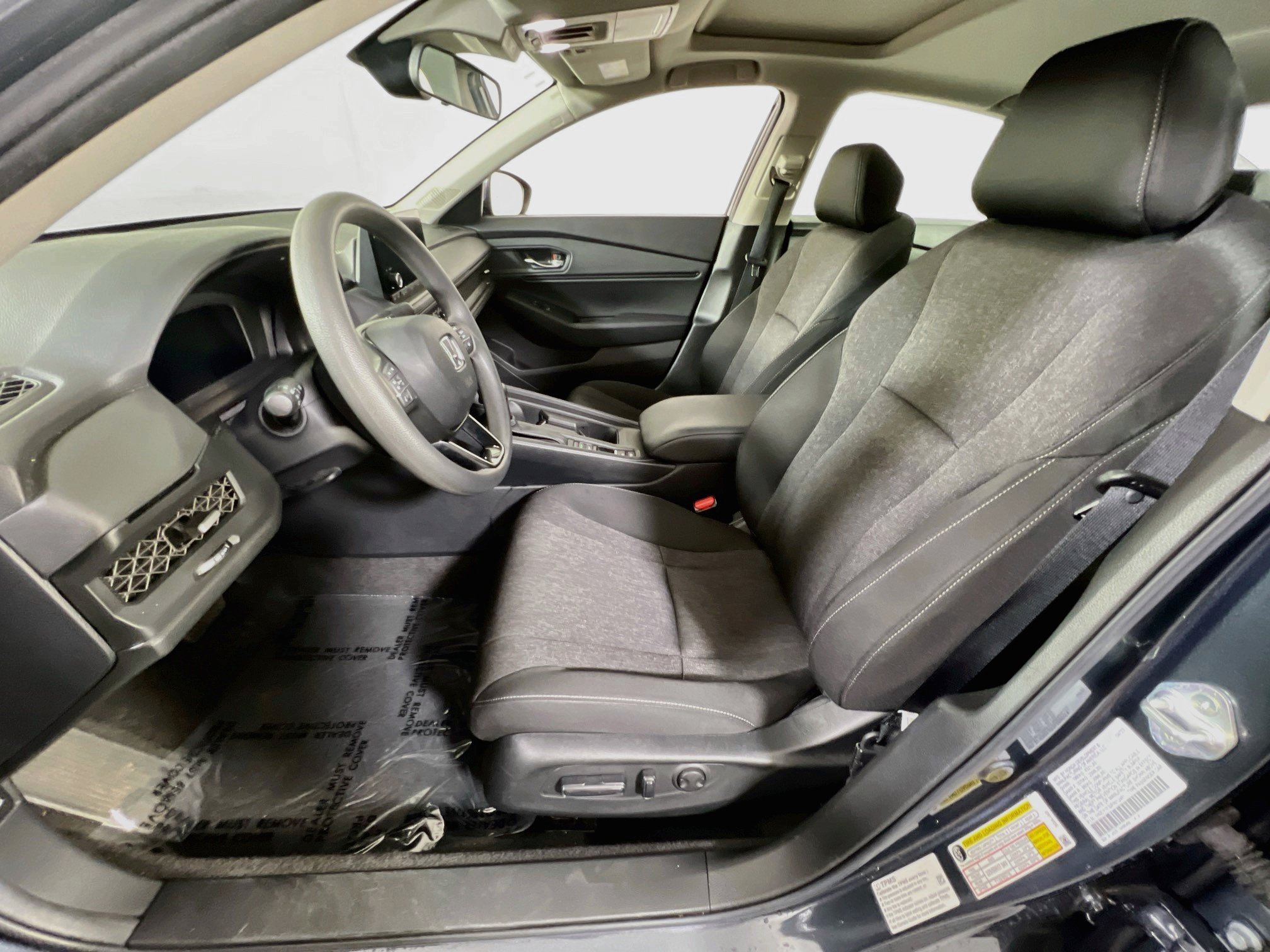 Used 2023 Honda Accord EX image 19