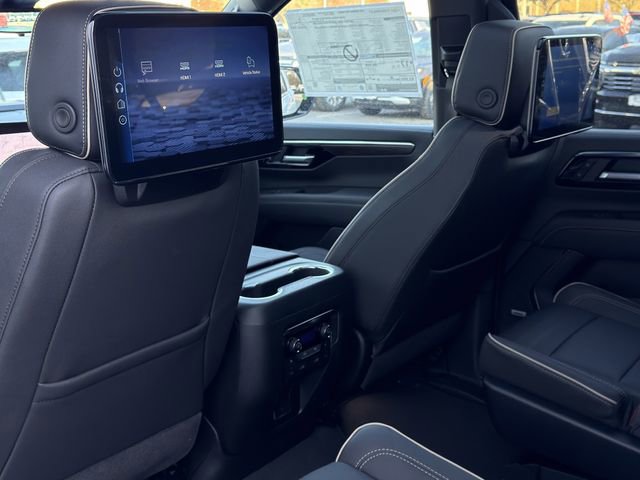 New 2026 Chevrolet Suburban Premier image 21