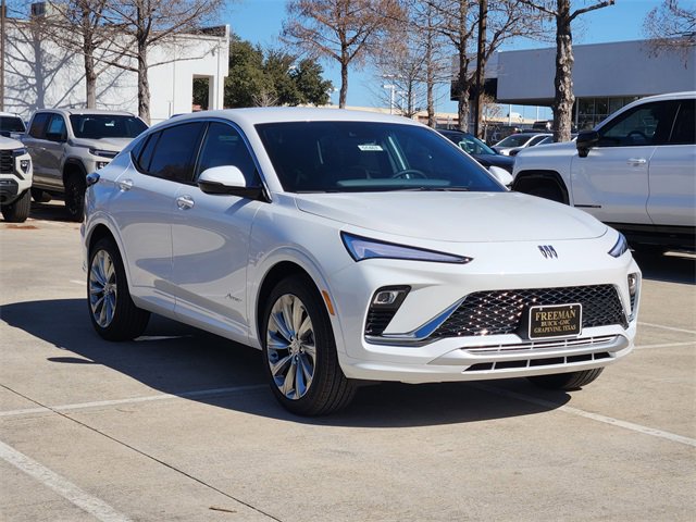 New 2026 Buick Envista Avenir image 2