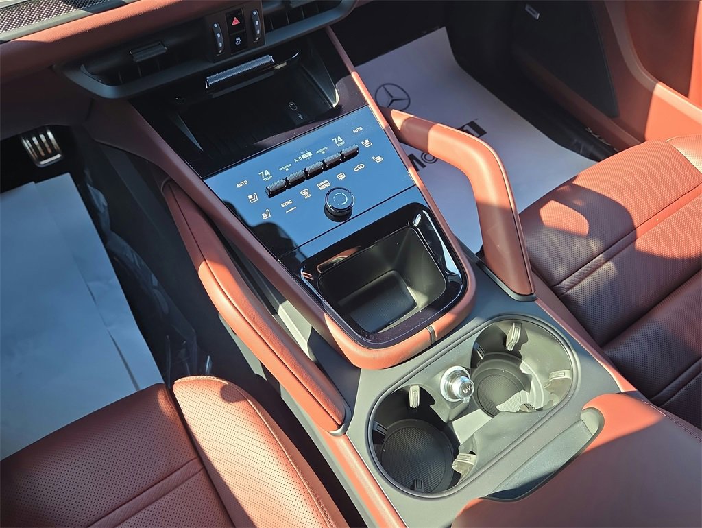 New 2026 Porsche Cayenne GTS image 14