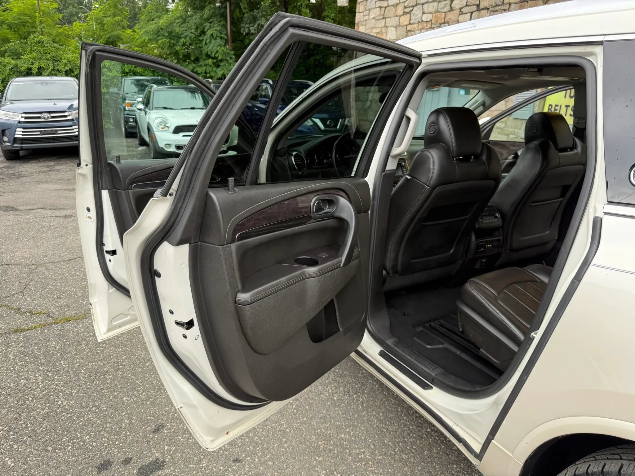 Used 2015 Buick Enclave Premium w/ Trailering Package AWD/4WD image 25