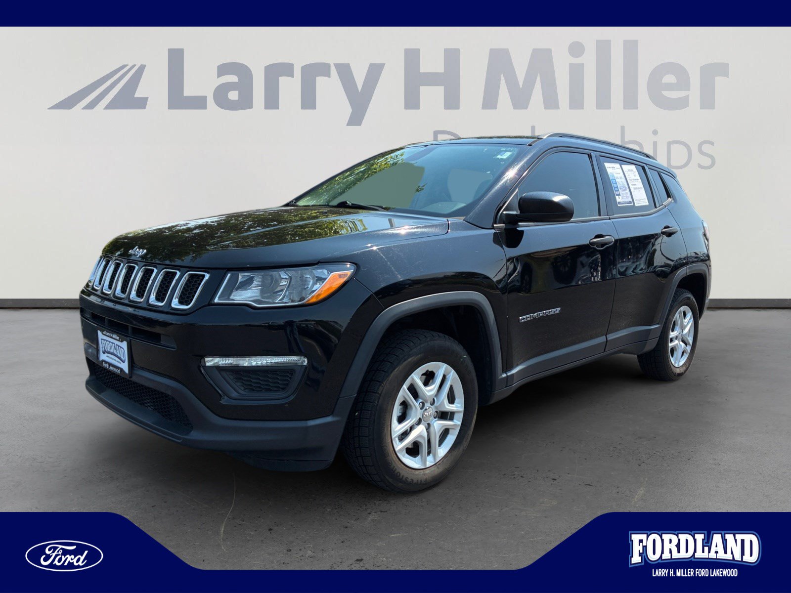 Used 2017 Jeep Compass Sport w/ Tech Group AWD/4WD image 1