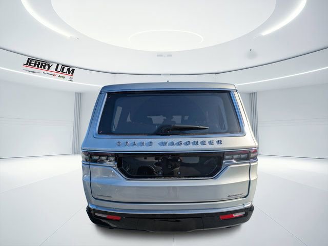 Used 2023 Jeep Grand Wagoneer Series III image 4