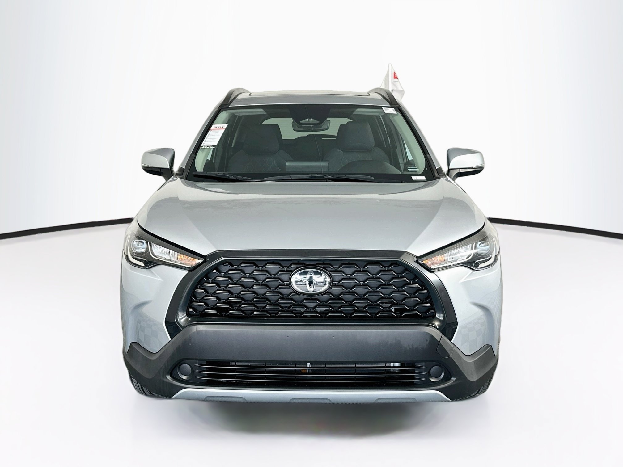 Certified 2024 Toyota Corolla Cross LE w/ Moonroof Package FWD image 8