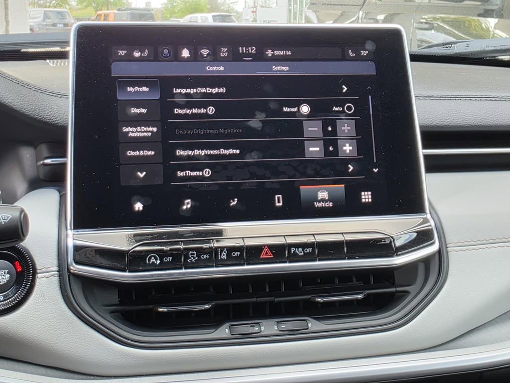 Used 2024 Jeep Compass Limited image 16