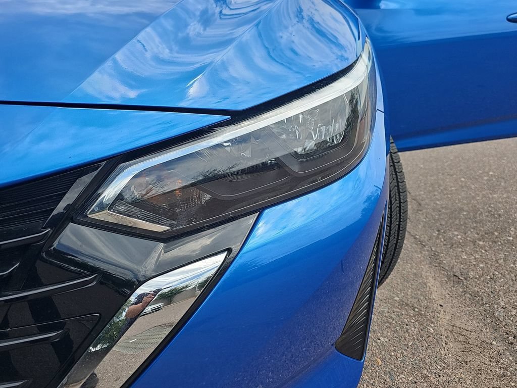 Used 2025 Nissan Sentra SV FWD image 29