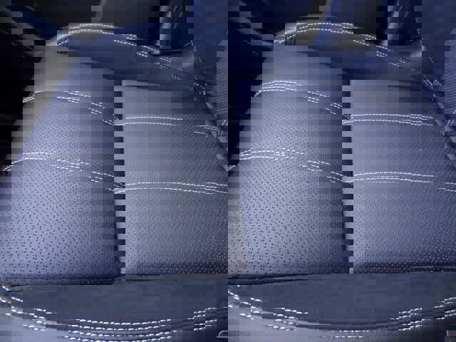 Used 2021 Land Rover Range Rover Velar R-Dynamic S image 37