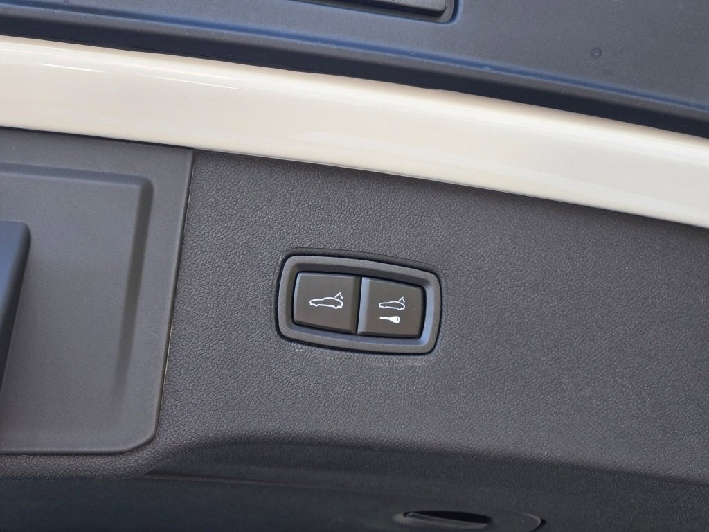 New 2026 Porsche Cayenne S image 17
