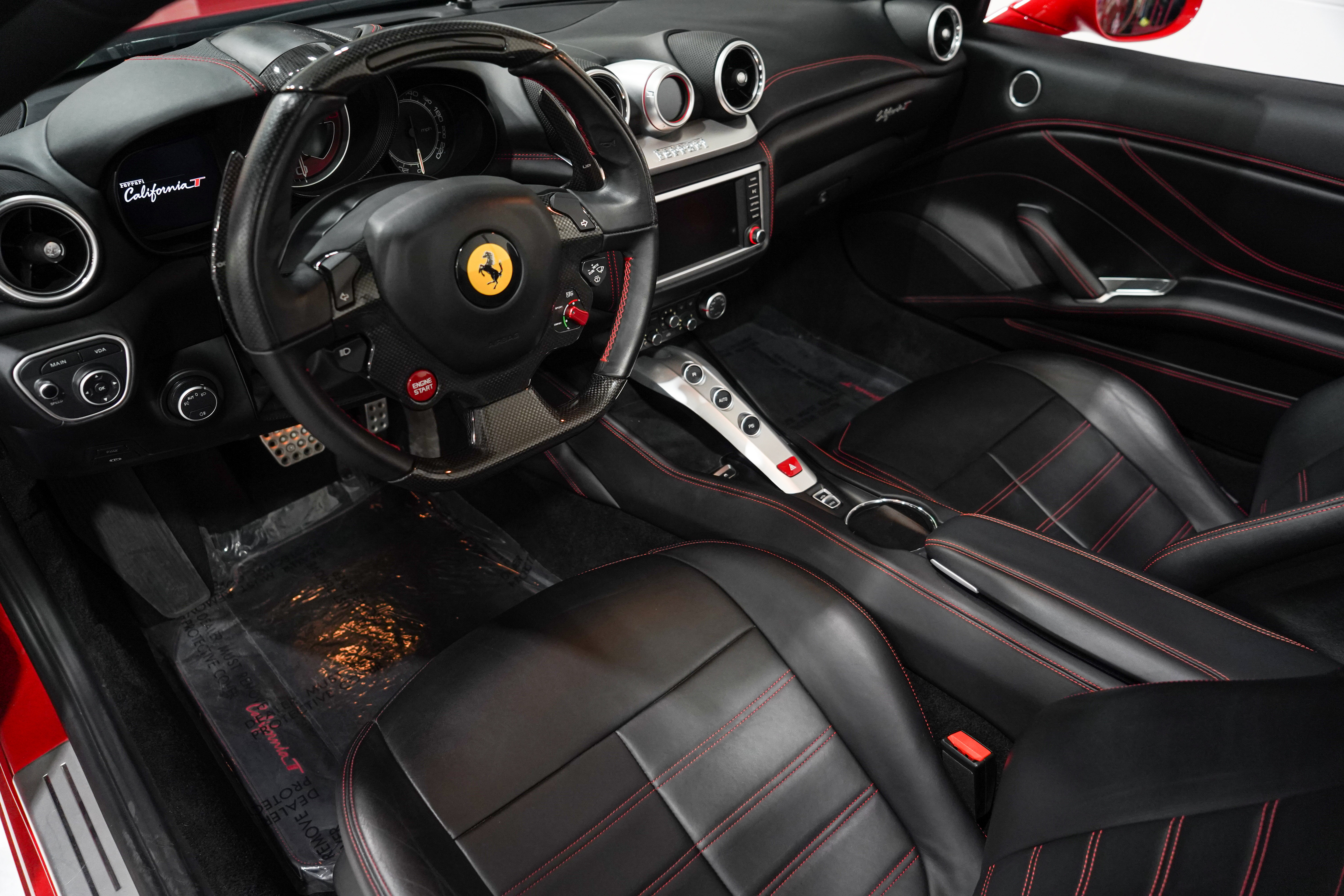 Used 2017 Ferrari California T RWD image 2