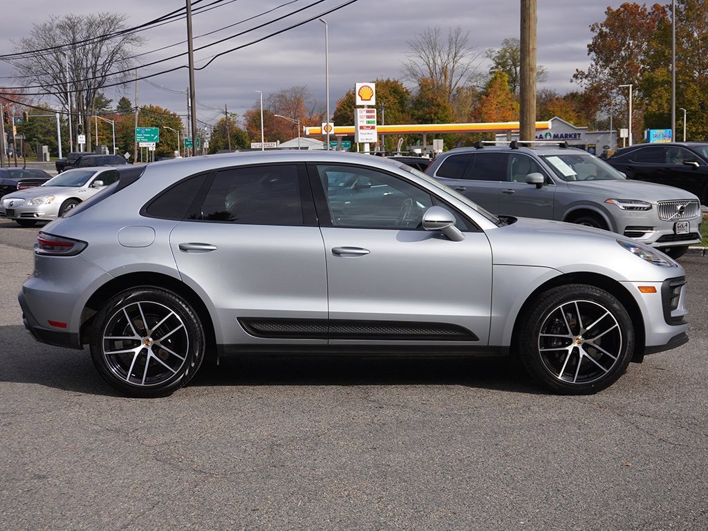 Used 2022 Porsche Macan image 19