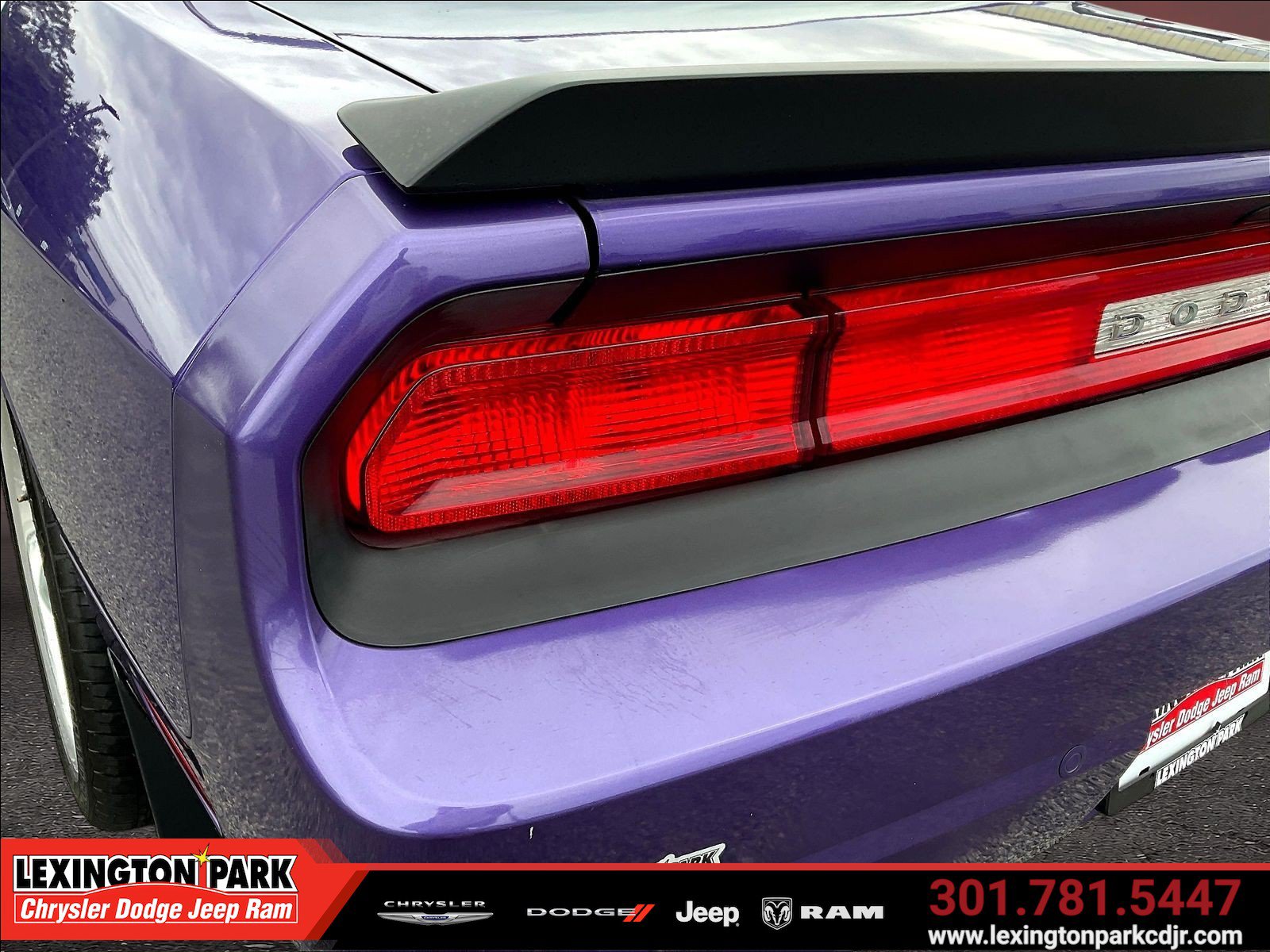 Used 2014 Dodge Challenger R/T RWD image 22
