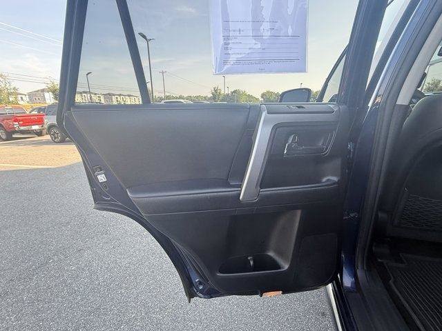 Used 2022 Toyota 4Runner Limited AWD/4WD image 18