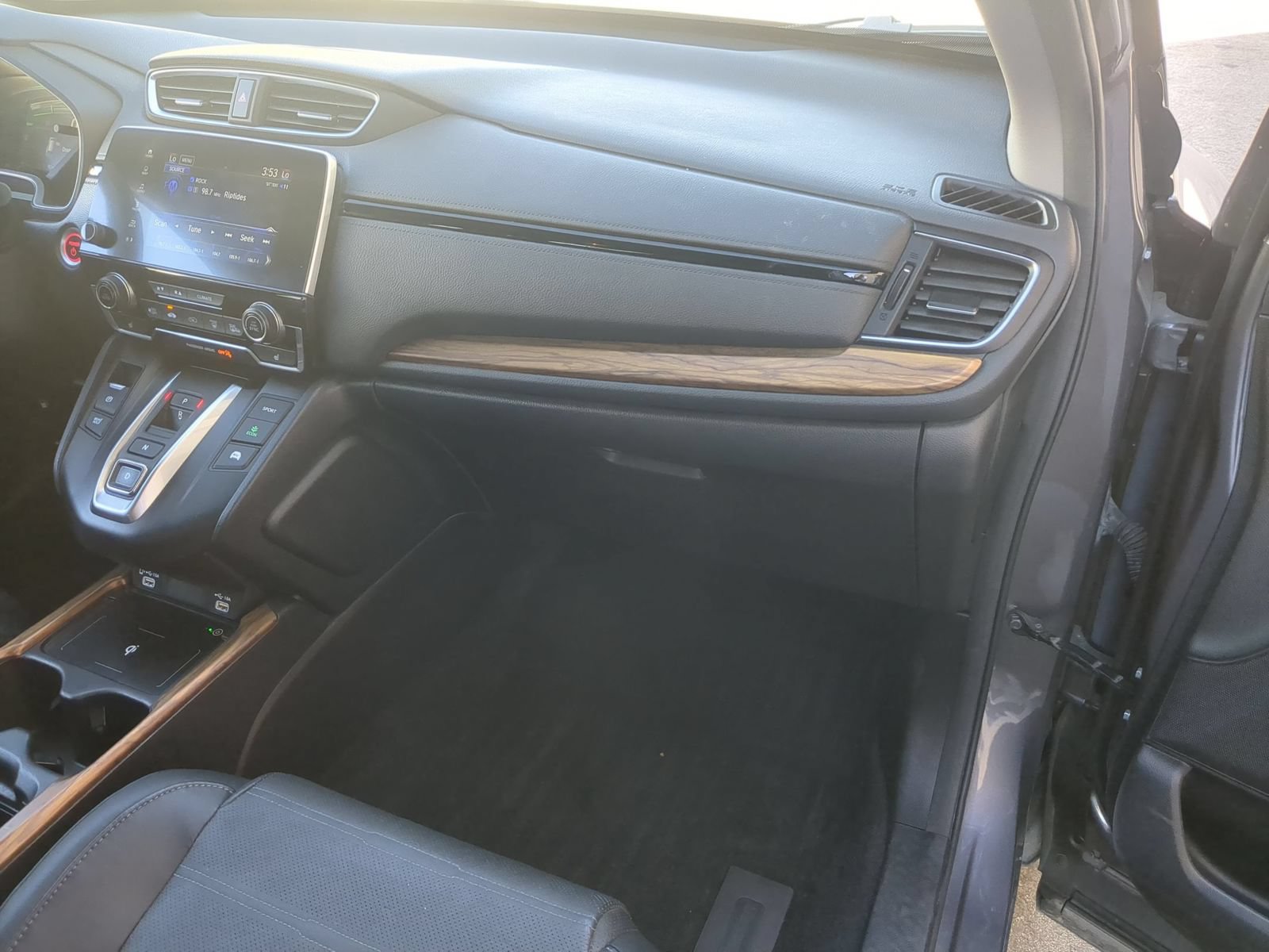 Used 2021 Honda CR-V Touring image 29