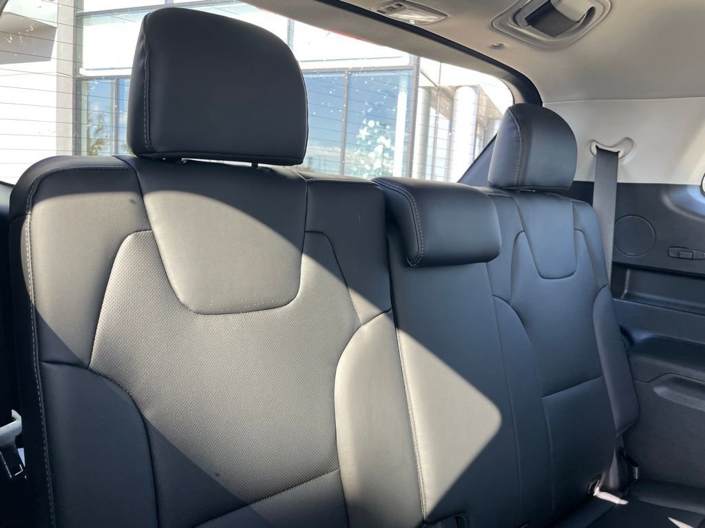 New 2025 Kia Telluride S image 30