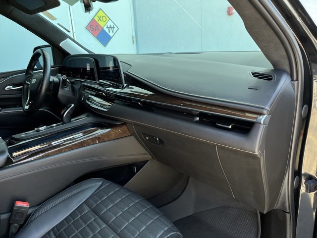 Certified 2022 Cadillac Escalade ESV Sport Platinum w/ LPO, ONYX Package image 23