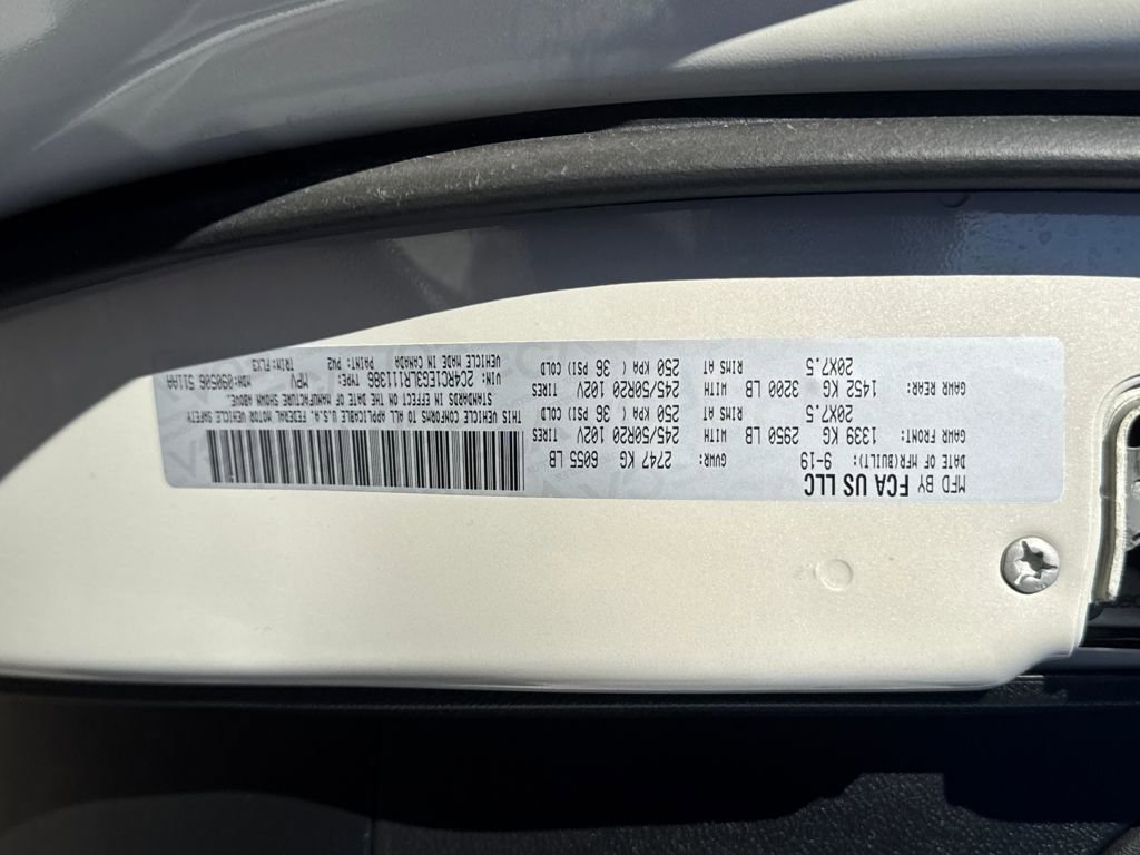 Used 2020 Chrysler Pacifica Touring-L Plus FWD image 27
