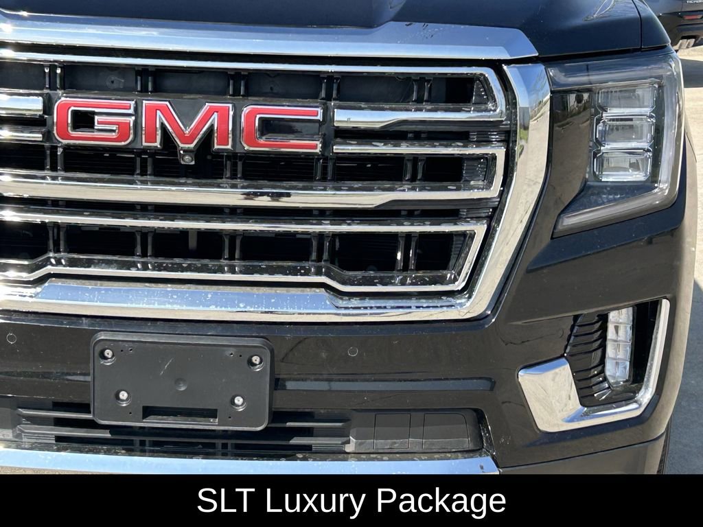 Used 2023 GMC Yukon SLT w/ SLT Luxury Package image 4