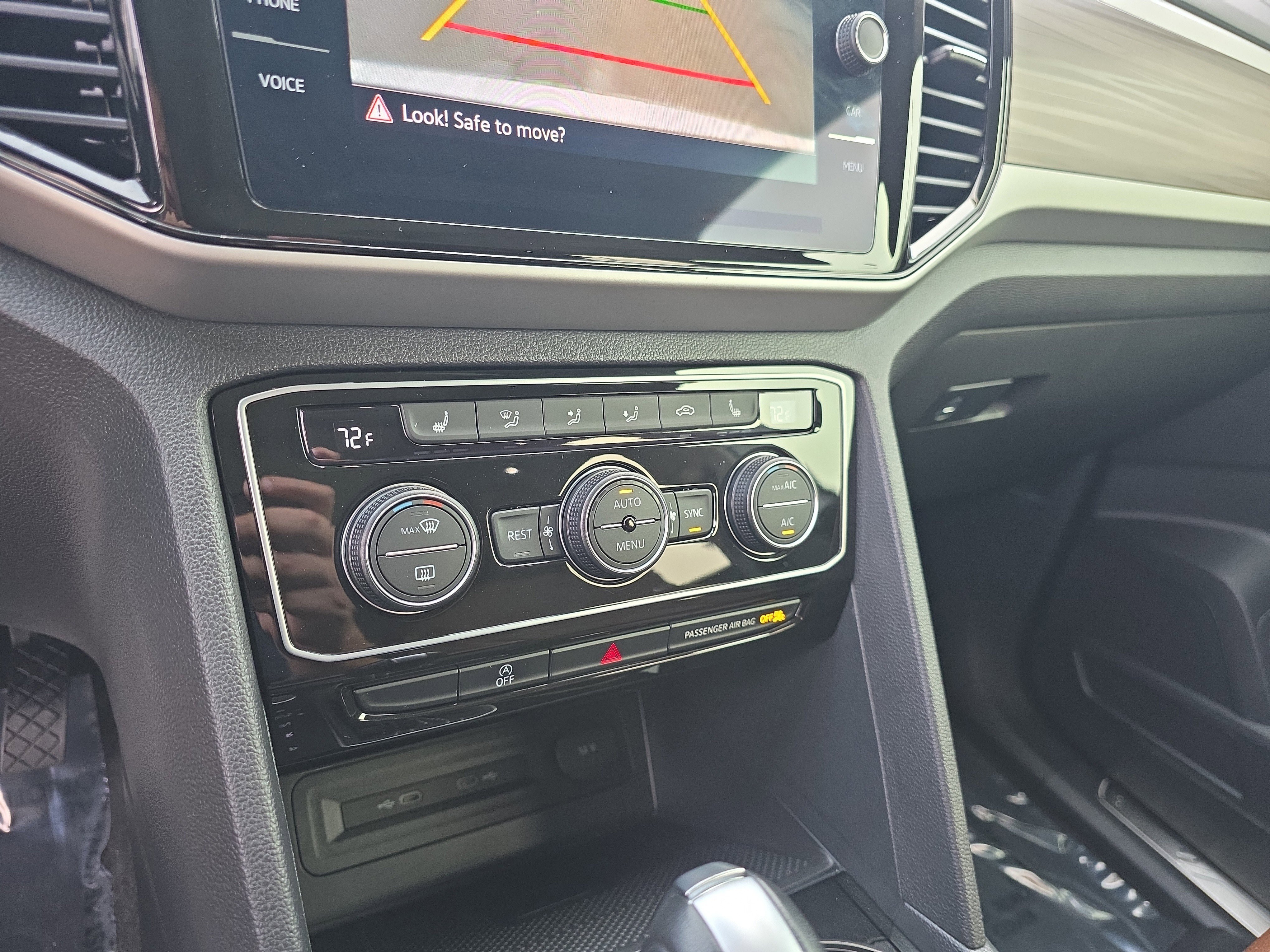 Used 2023 Volkswagen Atlas SEL image 26