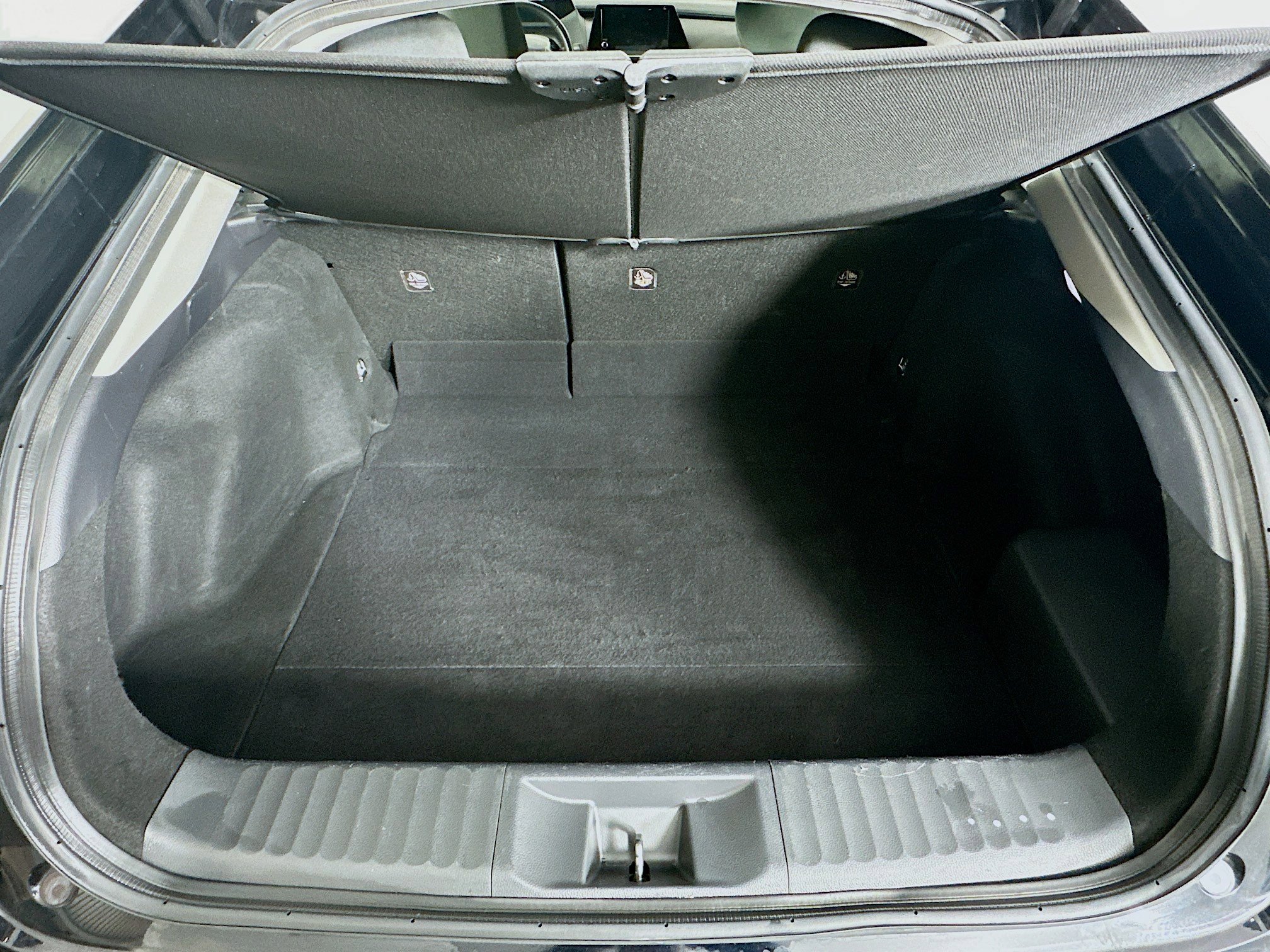 Used 2024 Toyota Prius LE image 28